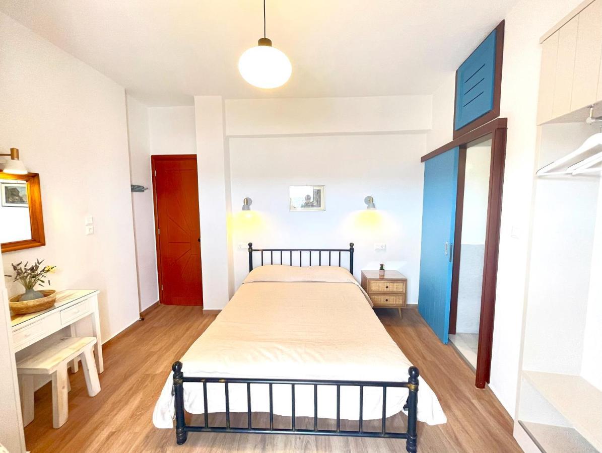 Pefkakia Park Maison d'hôtes Ermoúpoli
