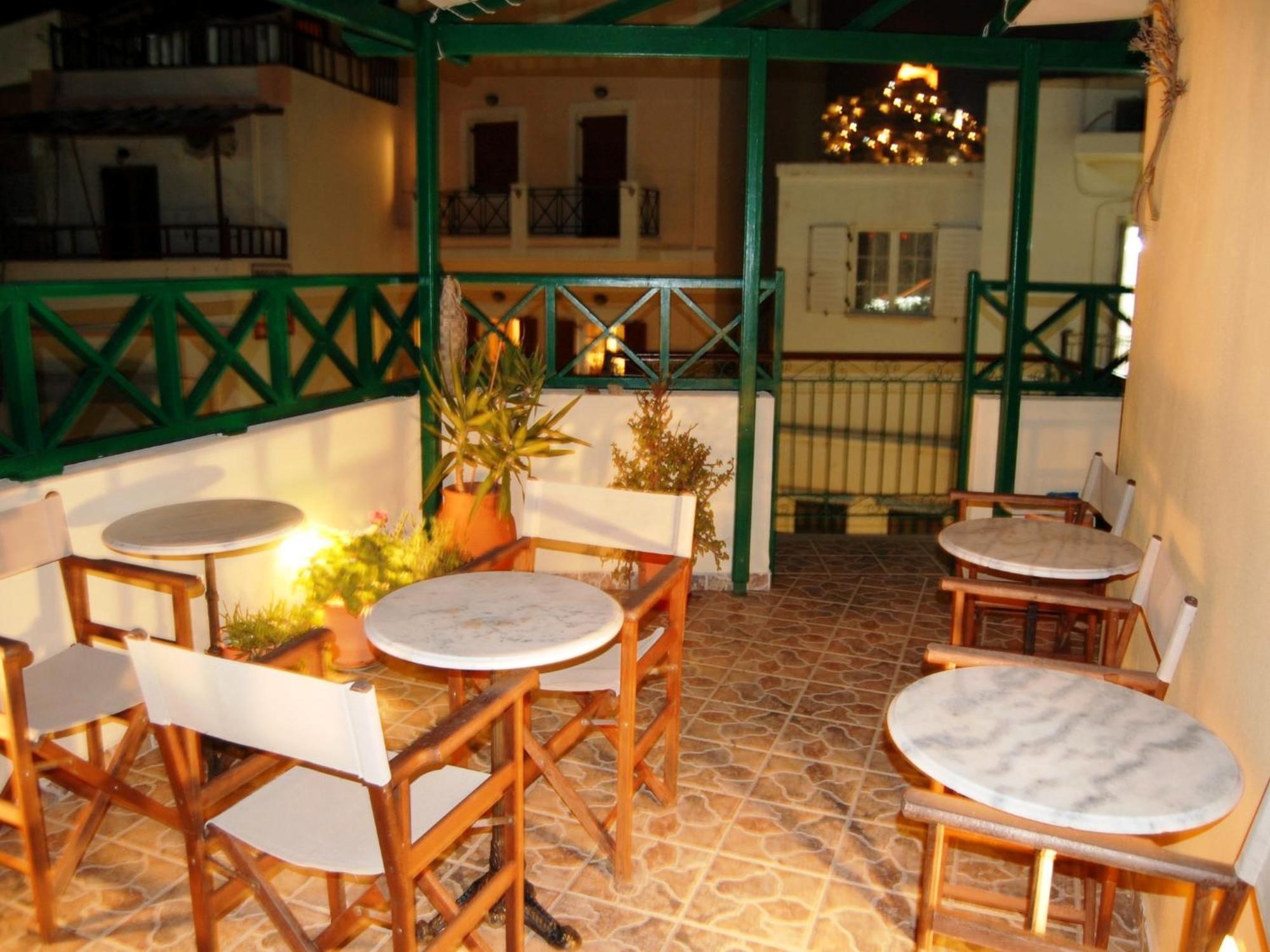 Pefkakia Park 3* Ermoupoli